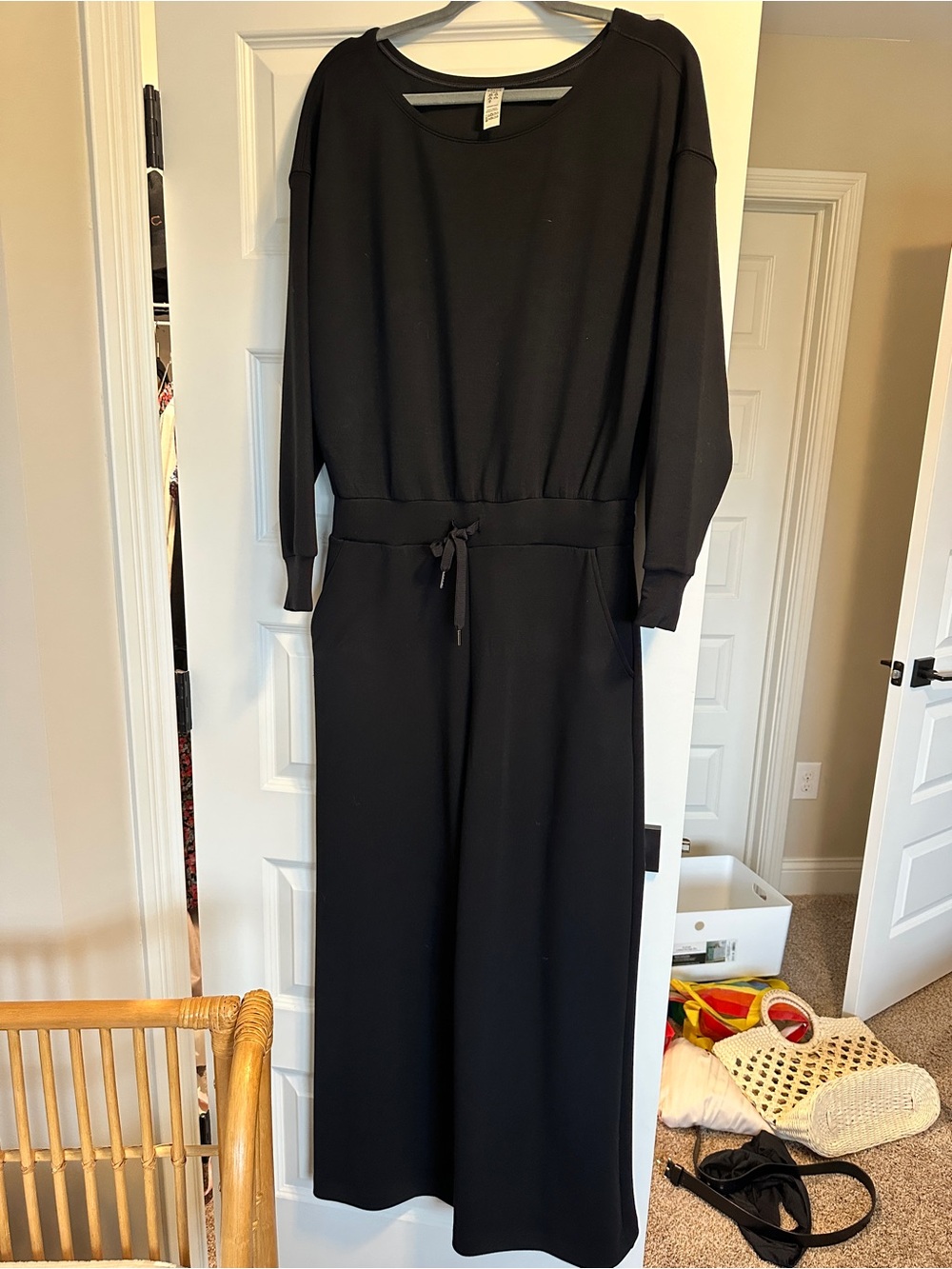 SPANX Black Long-Sleeve Drawstring Waist Midi Dress